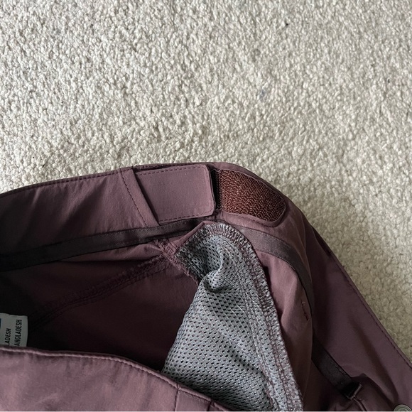 Salomon Wayfarer W Plum Hiking Short - Picture 4 of 5